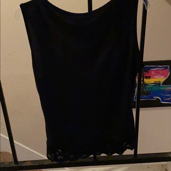 Black top - Picture 2 of 2